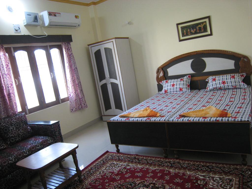 Krishna Paying Guest House Varanasi Rum bild