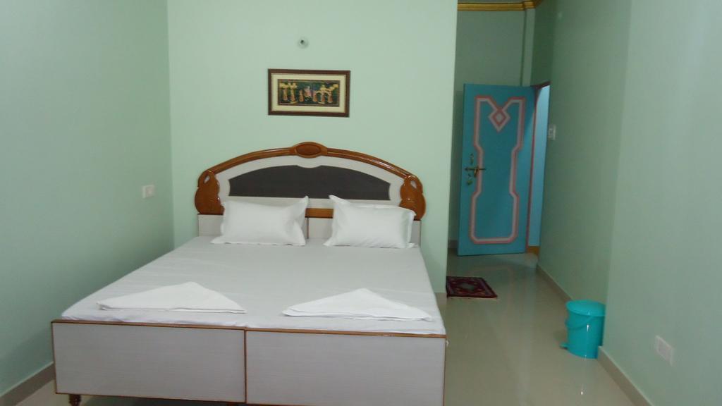 Krishna Paying Guest House Varanasi Rum bild